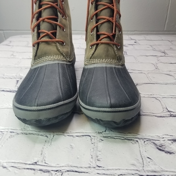 Eddie Bauer Hunt Pack rain duck boots